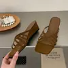 Sandalias Chuyuji estilo resort francés de punta abierta con tacón de cuña para mujer, estilo callejero de verano, adelgazantes, adecuadas para uso en exteriores y para ir al trabajo