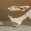 Jingang Ch60-29 Salto Bloco Bico Fino Salto Alto Boca Rasa Sapatos de Casamento Sapatos de Noiva Femininos Sapatos de Salto Único Primavera e Outono 2024 Sapatos Femininos