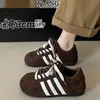 Zapatillas de entrenamiento alemanas retro de doble cordón de piel auténtica para mujer, zapatillas casuales con puntera de concha, punta redonda, zapatos de estudiante peculiares y lindos