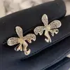 Brincos de Tarraxa Flor de Liga, Brincos de Verão Personalizados para Rostos Redondos, Brincos Vintage, Novo Estilo Tendência 2024, Estilo Japonês e Coreano