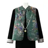 Conjunto de atuendo de otoño, estilo mamá, chaleco estilo chino, conjunto de tres piezas, nueva colección otoño/invierno 2026, ropa para mujeres de mediana edad y mayores, conjunto de terciopelo dorado