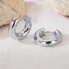 Aros Simples de Moda Transfronterizos 5.0 Pendientes de Lujo Ligero Francés de Gama Alta para Mujer Pendientes de Tachuela Punk Directo del Fabricante