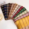 Nuevo Bufanda de Rayas Ajustadas con Hilo Dorado de Seda Imitación para Mujer, Moda Transfronteriza Versátil Bufanda Dorada de Seda con Chal Decorativo