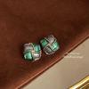 Pendientes de Botón de Lujo de Estilo Francés Vintage, Elegantes y Versátiles, Chapados en Plata con Diseño Elaborado, Pendientes de Declaración Hechos de Fábrica