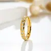 Anel Hot-Selling Estilo Chanel Cravejado com Diamantes para Mulheres, Anel Cruzado de Aço Titânio com Design Exclusivo, Anel de Dedo Não Desbota