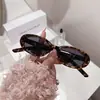 Gafas de Sol Negras Retro Ojo de Gato, Estilo Europeo y Americano, Gafas de Sol de Alta Gama para Chicas Populares, Gafas de Sol Personalizadas con Decoraciones de Estrellas para Mujeres