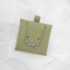 Al por mayor microfibra gamuza joyería soporte interior joyero tarjeta interior collar aretes esponja tarjeta cuadrada soporte para tarjetas arete tarjeta plato