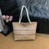 Bolso de Paja Arcoíris de Gran Capacidad para Mujer 2026 Nuevo Moda de Verano Bolso de Hombro para el Trabajo Bolso Tote de Mano Bolso Cubo