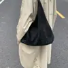 Bolso Tote Calado Nuevo Transfronterizo para Mujer Otoño e Invierno 2025 Nuevo Bolso de Gamuza Madre e Hija Bolso de Hombro para Viajes