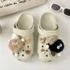Zapatos con agujeros accesorios lindos caricatura alto sentido diy adorno de felpa hebilla de zapato agujero accesorios para zapatos desmontable
