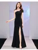 Vestido de Noite Preto de Um Ombro 2026 para Mulheres, Alto Padrão, Elegante, Sofisticado, Estilo Cauda de Peixe Longo, Aura de Rainha