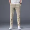Venta al por mayor de fábrica pantalones casuales de algodón para hombre de verano elásticos ajustados rectos pequeños pantalones versátiles para hombre pantalones ligeros de negocios