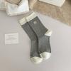 Meias 3/4 Femininas Outono/Inverno 2025, Meias de Algodão com Bordas Enroladas, Listras Caneladas, Meias Largas (Slouch Socks), Bordado de Urso, Meias Estilo Japonês