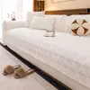 Cojín de sofá ultra suave de cristal simple estilo exportación, nuevo modelo 2026, cojín de asiento de felpa tridimensional, funda antideslizante para respaldo de otoño e invierno