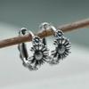 Pendientes de plata de ley 925 con diseño artístico vintage y hebilla para las orejas, con margaritas y aguja, sencillos, combinables y ligeros, de lujo.