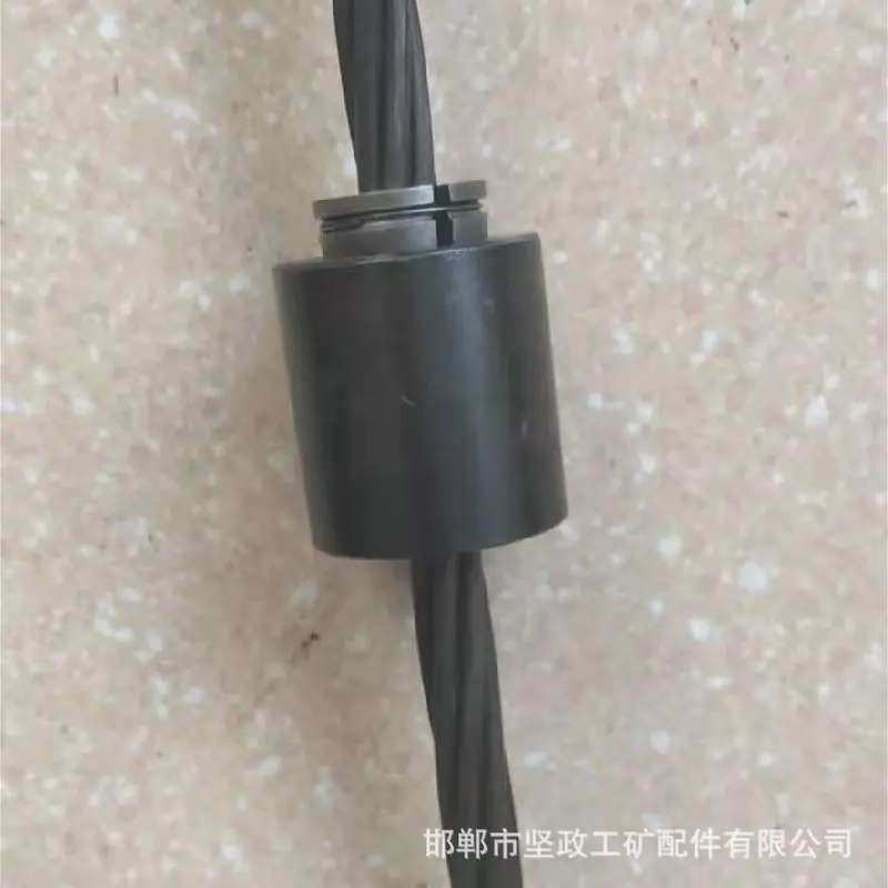 单孔锚具