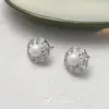 Explosiones Transfronterizas Nuevos Pendientes Elegantes de Moda Pendientes de Botón de Nicho Avanzados Simples Pendientes Compactos Artísticos para el Trabajo