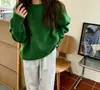 Nuevo suéter de cuello redondo minimalista, suave y de corte relajado estilo coreano para mujer, un top de punto holgado y versátil perfecto para usar en capas en otoño e invierno.
