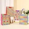 Bolsa de Papel Kraft Ins con Patrón Colorido y Exquisito Bolsa de Regalo Navideña Diaria Bolsa de Regalo Souvenir Bolsa de Empaque Nueva