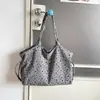 2026 Nuevo Estilo Coreano Estilo Perezoso Estampado de Estrellas Bolso Nube Gran Capacidad Hombro Único Axila Versátil Bolso de Mano para Viajes