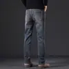 Jeans de invierno franceses para hombre, marca importada de alta gama, pantalones casuales versátiles de corte recto slim-fit para negocios, nuevo estilo 2026