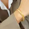 Europa y Estados Unidos no se desvanecen diseño abierto pulsera de trigo anillo de personalidad acero de titanio chapado en oro juego de joyas Z192-A150
