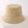 Nuevo Estilo Primavera y Otoño 2025 Sombrero de Pescador Adelgazante para Mujer con Bordado de Cara Sonriente, Sombrero Tipo Cubo con Visera para el Sol y Protección Solar para Hombre en Colores Dulces, Sombrero de Moda