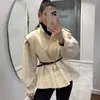 Moda Feminina Transfronteiriça Europeia e Americana Primavera 2026 Novo Estilo Design de Gola Alta Modelagem Justa Jaqueta Trench Coat Curta Irregular