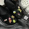 Zuecos de Celebridad de Internet Accesorios de la Serie "De las Estrellas" - Zapatos Serie Gente de las Estrellas con Lindos Dinosaurios Pequeños que Explotan Burbujas