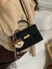 Bolso Cuadrado Pequeño de Textura Nueva de Invierno, Bolso Casual de Diseño de Nicho a la Moda, Bolso Cruzado de Hombro de Moda para Mujer 2026