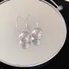 Pendientes Largos Colgantes Redondos Plisados Huecos de Aguja de Plata Moda Exagerada Europea y Americana Pendientes de Personalidad Pendientes Ligeros de Lujo de Gama Alta para Mujer
