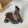 Botines de moda cortos con cremallera trasera, nuevo estilo otoño 2026, versátiles, adelgazantes, elegantes, tacón grueso, adecuados para el trabajo y el uso casual, botines cortos para mujer