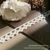 Em estoque Novo Lolita Bordado Solúvel Em Água Lace Leite Seda Único Lado Flor Onda Lace Lace Código De Barras
