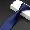 Corbata moda coreana color liso vino tinto negro azul marino pequeña 5.5cm estrecha punto personalizado