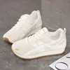 Zapatos casuales de malla transpirable para mujer, nuevas zapatillas cómodas versión coreana 2025, estilo universitario Zapatos Forrest Gump
