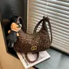 Bolso Retro Mate de Gran Capacidad para Mujer, Nuevo Diseño Casual de Nicho Primavera 2026 Bolso Hombro Cruzado tipo Dumpling