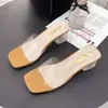 Sandalias de verano de tacón alto con tacón de bloque de cristal para mujer 2026 nuevo estilo de hada transparente sandalias deslizantes de media plantilla celebridad de internet francesa