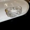 Pulseira Aberta Flor de Zircônia Estilo Luxo Leve, Pulseira Versátil Exquisita Francesa, Joias de Nicho de Alta Qualidade da Moda Atacado