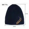 Novos Chapéus de Tricô Outono e Inverno para Homens e Mulheres, Chapéus de Lã Cor Lisa com Bordado de Espiga de Trigo, Proteção para Orelhas, Proteção contra Frio e Aquecimento, Chapéus de Tricô de Inverno