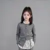 Conjunto de cárdigan de punto para niñas, nueva colección de otoño 2026, suéter estilo coreano y pantalones casuales, atuendo de dos piezas para niñas y niñas mayores