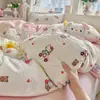 Conjunto de roupa de cama de quatro peças para dormitório em gaze plissada de algodão puro, grau A para mães e bebês, conjunto de três peças com capa de edredom, lençol de cima e lençol com elástico em estilo fresco e simples