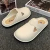 Fábrica de Chinelos Meia-Calça Baotou Atacado Sapatos Baixos para Mulheres Primavera e Verão Estilo Simples Confortáveis e Leves Sapatos Baixos Preguiçosos para Usar Fora Tamancos