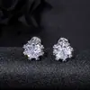 Aretes de Zirconia con Corona para Hombre, Súper Brillantes, Lujo Ligero, Gama Alta, Aretes Exquisitos y Compactos para Mujer, Aretes Sencillos, Joyería al por Mayor