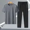Conjunto de Verano para Hombre de Seda de Hielo Transpirable Deportivo Casual Cuello Redondo Pantalón Largo de Alta Calidad Moderno de Secado Rápido Casual de Seda de Hielo