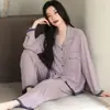 En stock 6040CVC contraste otoño nuevo manga larga pantalón largo pijama mujer dulce casual se puede usar fuera de casa ropa dos