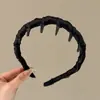 Diadema Antideslizante Dentada para Mujer 2026 Nuevo Estilo Versátil para Salir, Hace que la Cara Parezca Más Pequeña, Elegante Accesorio para el Cabello de Diadema Alta