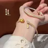 Pulsera de Gato de la Suerte Flor de Durazno de Plata Pura 999 con Acentos Dorados, Banda Delgada Ajustable, Nuevo Estilo Chino, Joyería de Plata para Niñas