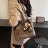 Nuevo Bolso Decorativo de Cadena 2025 Casual con Letras Estudiante Bolso Tote de Mano a la Moda Versátil Bolso de Hombro para Viaje