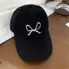 Boné de beisebol bordado com laço feminino verão 2024 novo para todas as ocasiões proteção solar para cabeça grande boné pequeno