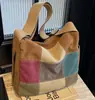 Comércio Exterior Transfronteiriço 2024 Nova Bolsa de Mão Moda Ombro Único Transversal Feminina Grande Capacidade Lona Combinação de Cores Bolsa Feminina Atacado